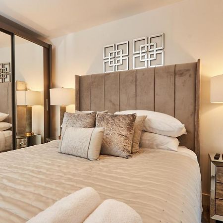 Deluxe River Canal View & Free Secure Parking! Leeds  Exterior photo