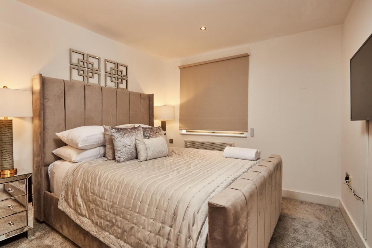 Deluxe River Canal View & Free Secure Parking! Leeds  Exterior photo